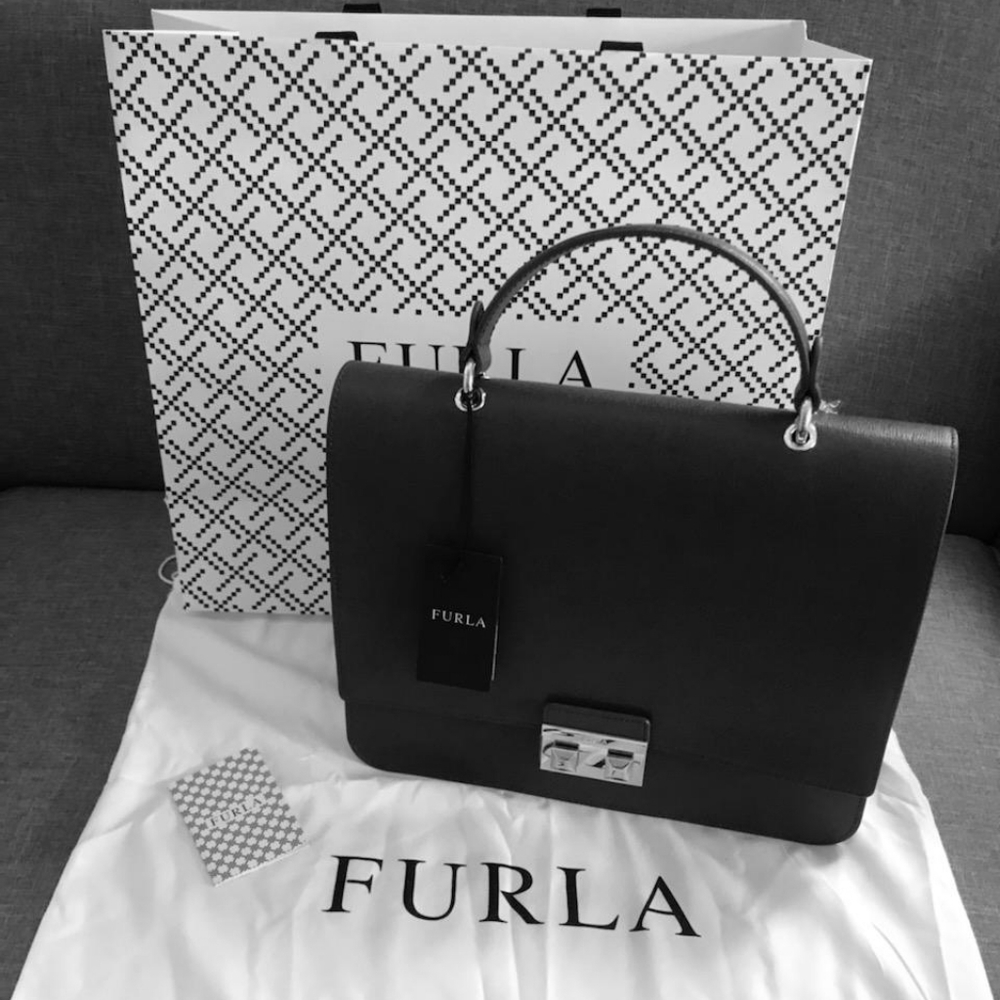 Big Furla Handbad